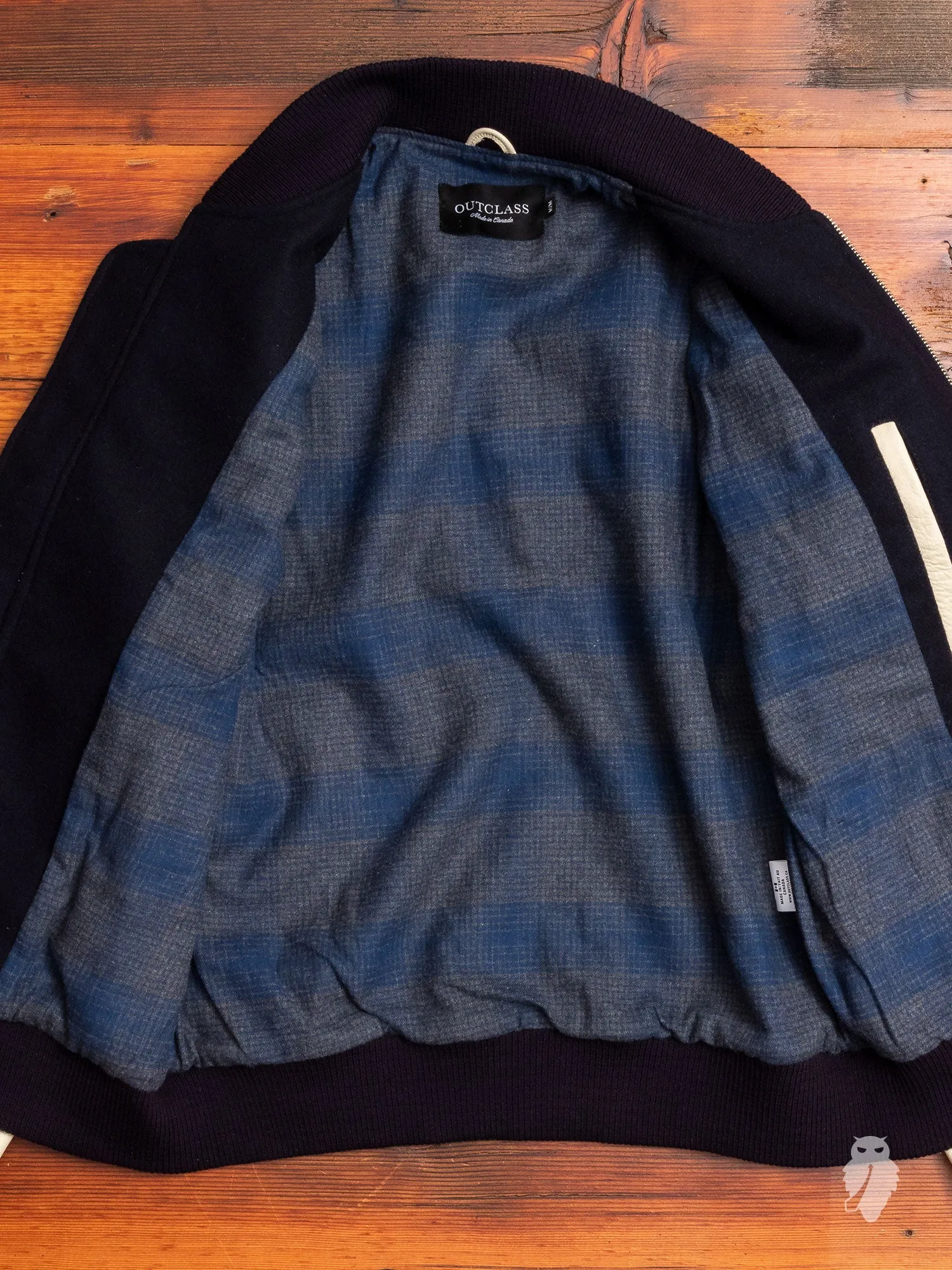 Bomber Jacket in Navy