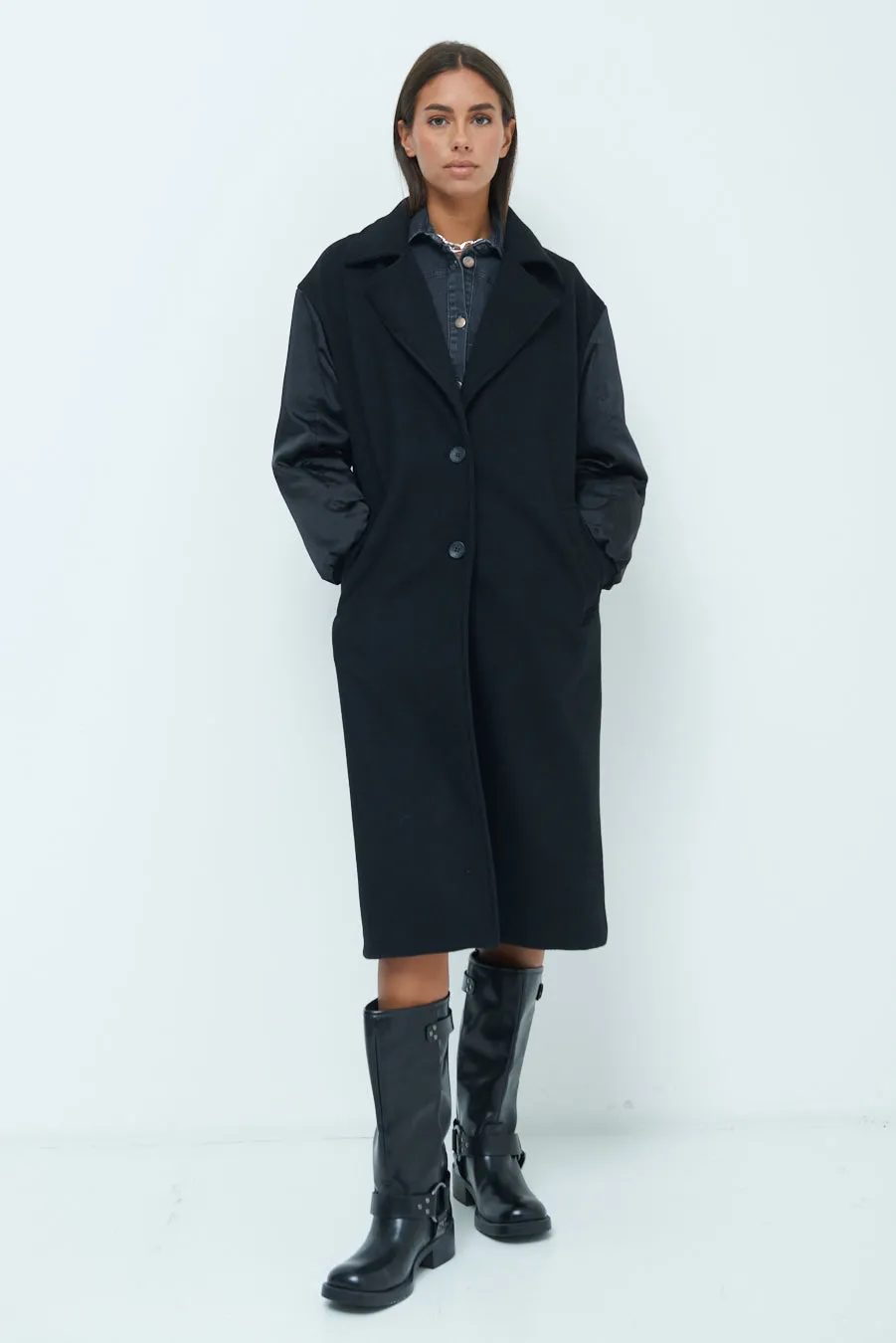 Contemporary longline coat with contrasting sleeves wholesale