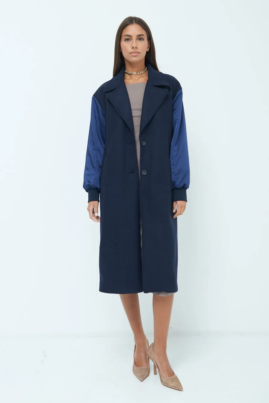 Contemporary longline coat with contrasting sleeves wholesale