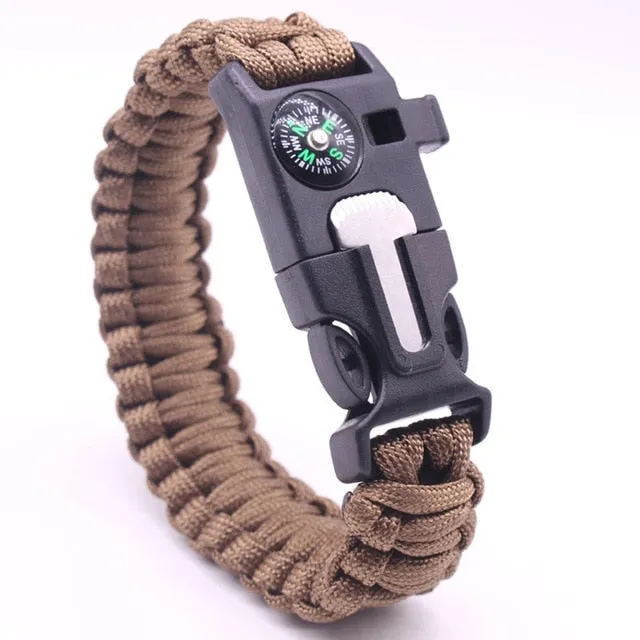 Multifunctional survival paracord bracelet